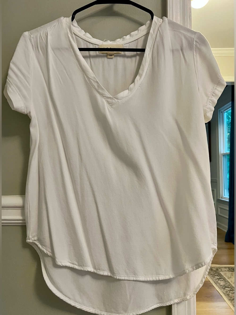 cloth & stone White V-Neck Short Sleeve Blouse